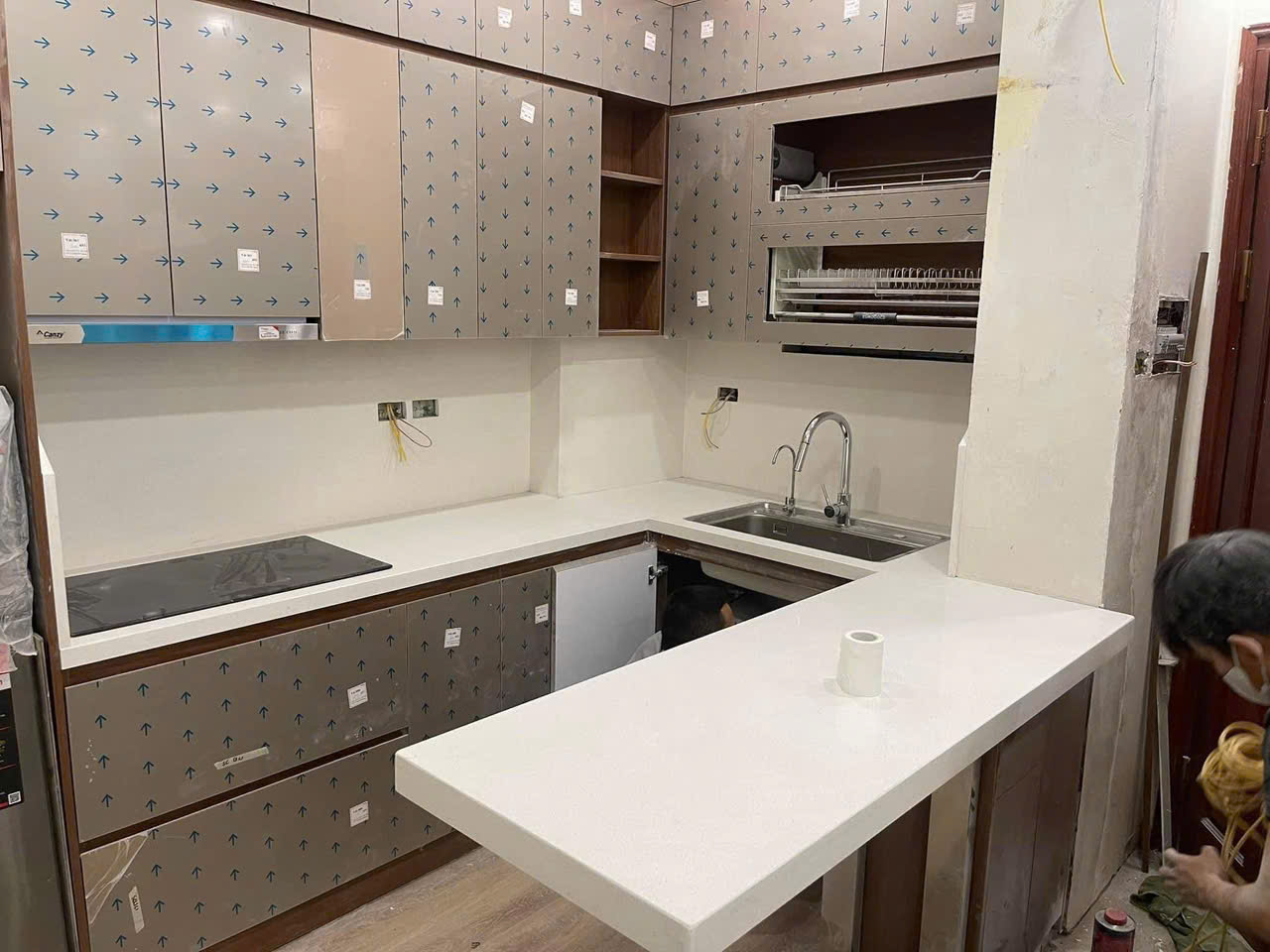 Thi Công Đá Hoa Cương Tại Bến Cát 