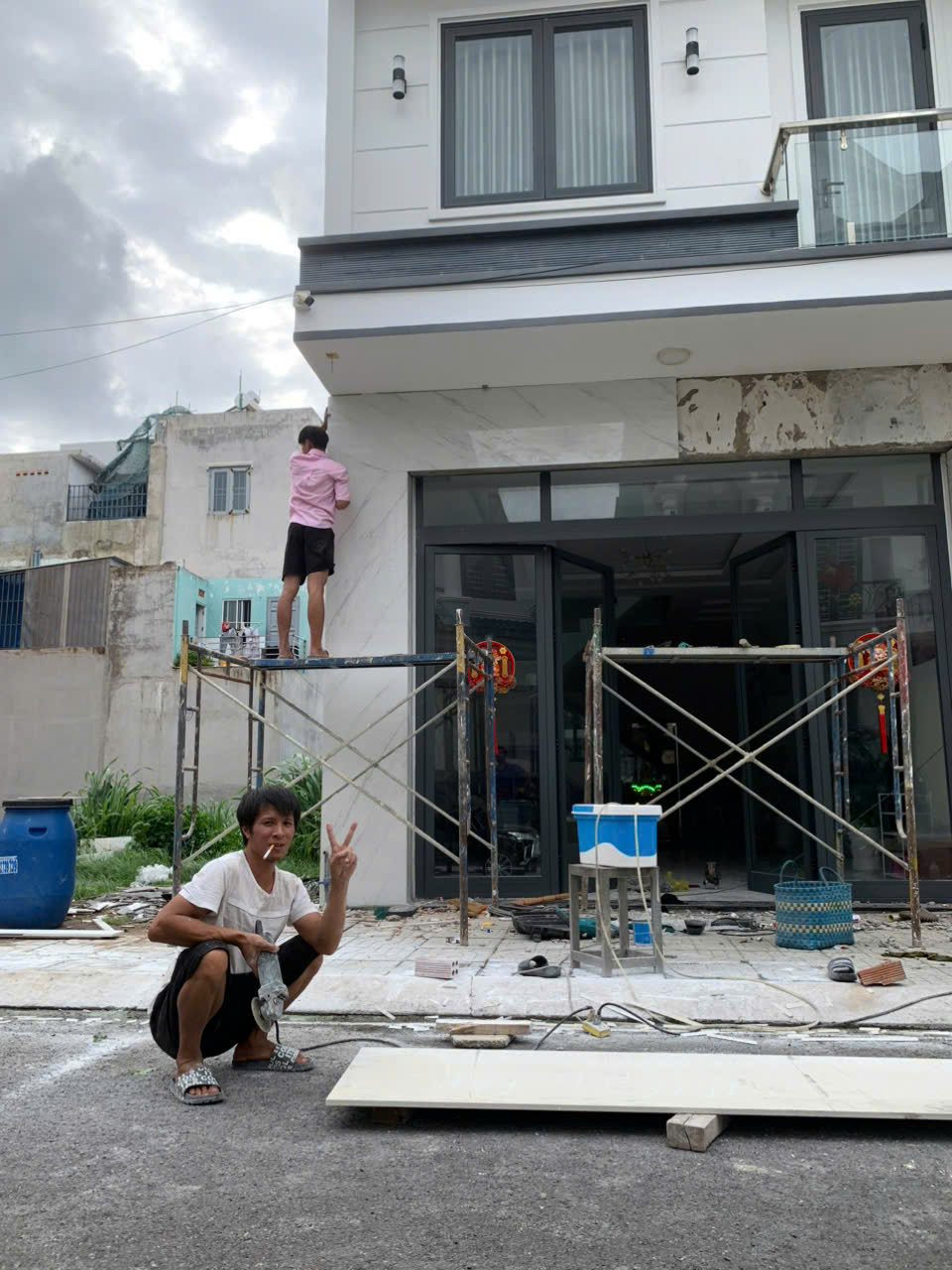 Thi Công Đá Hoa Cương Tại Quận 2