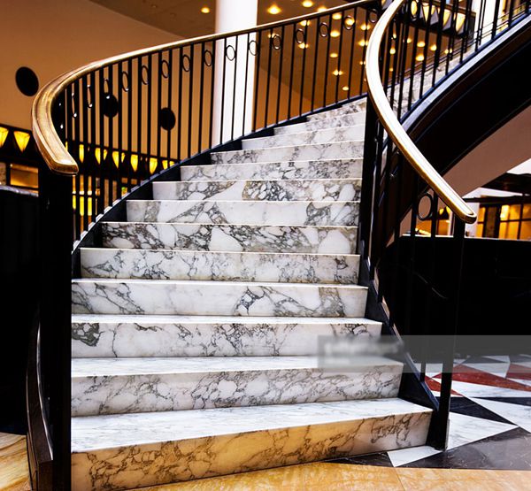 Ốp Đá Cầu Thang Tại Tân Bình